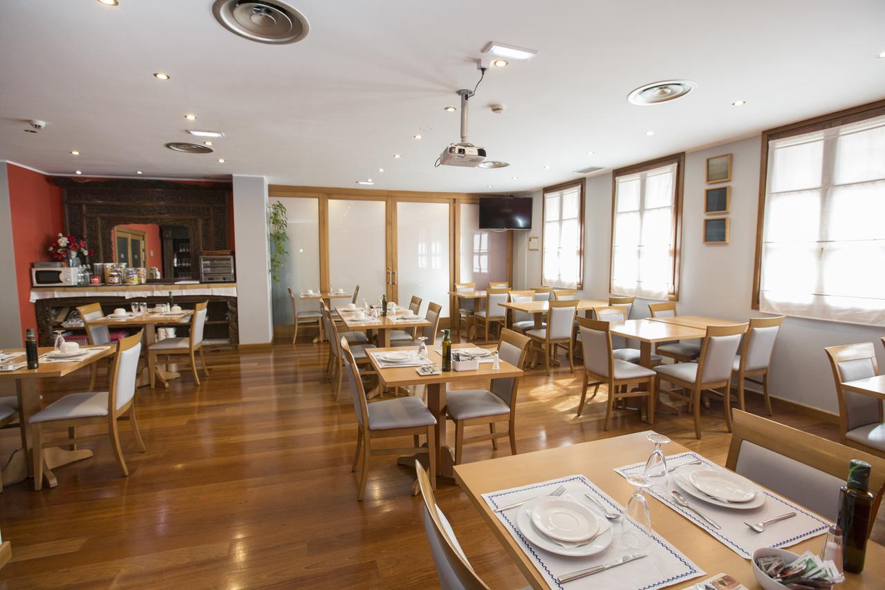 Hotel El Sella Onís Zewnętrze zdjęcie