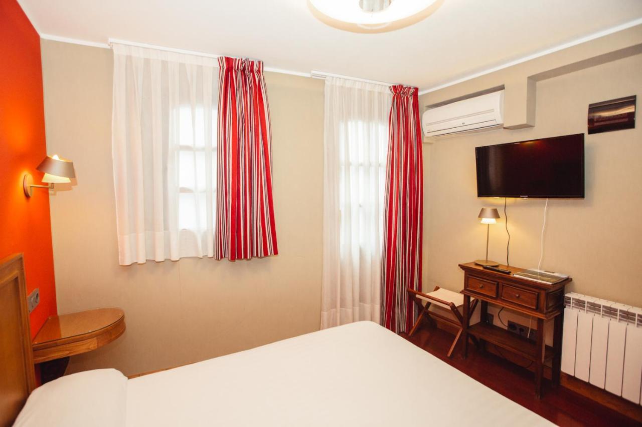 Hotel El Sella Onís Zewnętrze zdjęcie